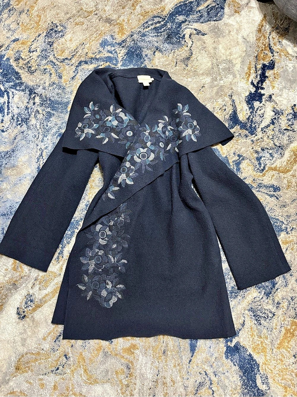 Pure DKNY Floral Embroidered Cape Coat Size Small